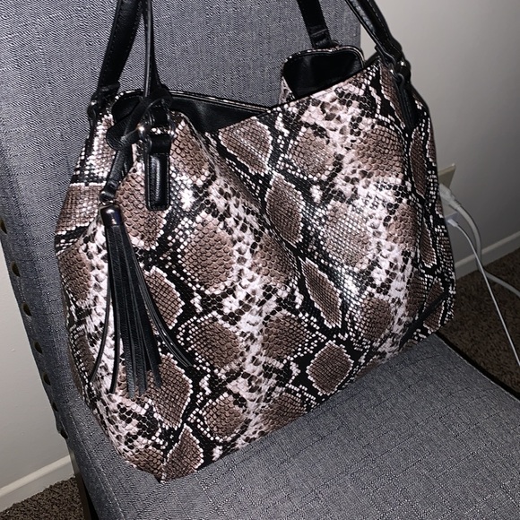 Tahari purse snakeskin - Picture 2 of 2